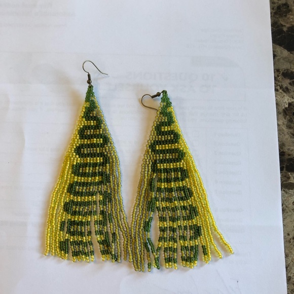 Handmade earrings in green, two shades of yellow - Picture 3 of 4